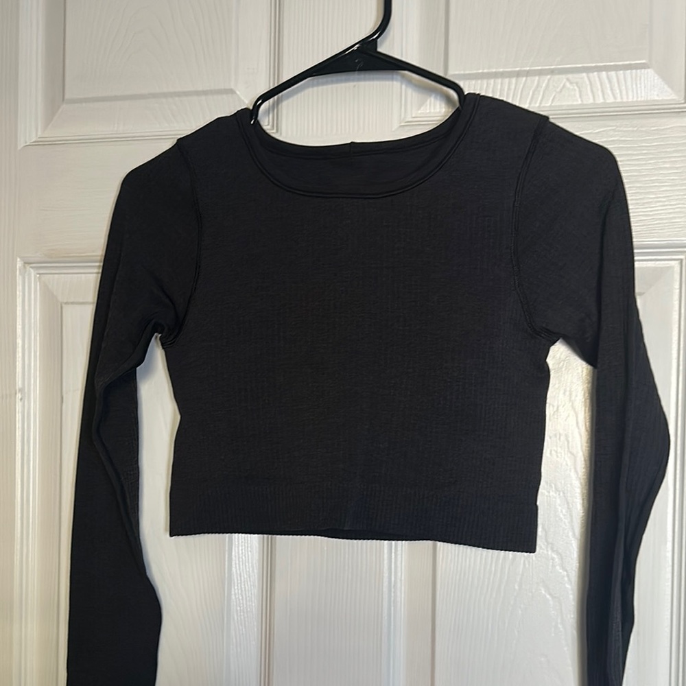 Lululemon ebb to street long sleeve crop